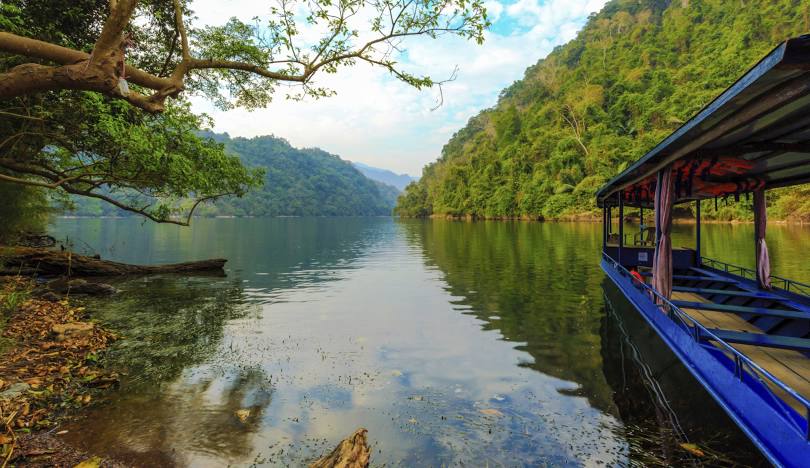 Bicycle Tour North Vietnam Thac Ba Lake, Ba Be National Park 4 Days